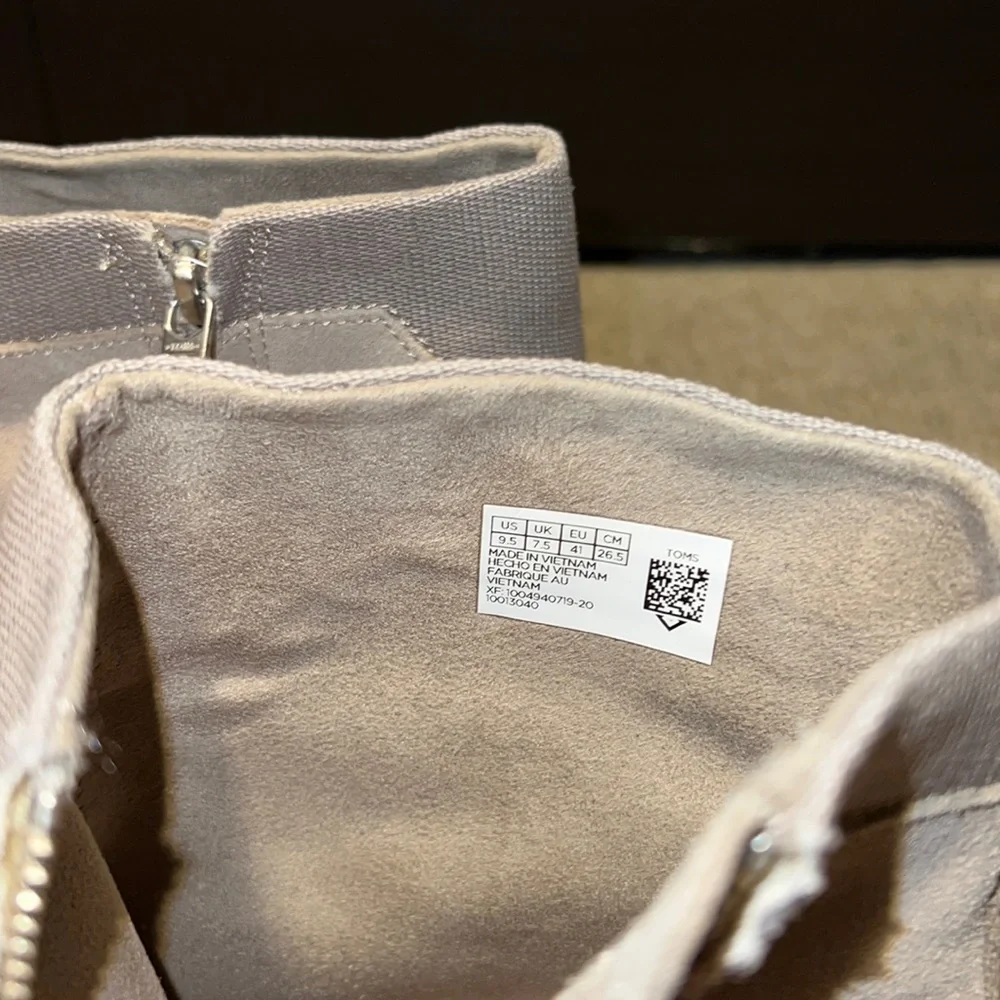 Toms Lunata (Block Heel) Bootie size 9.5 Tan Brown - Picture 6 of 9